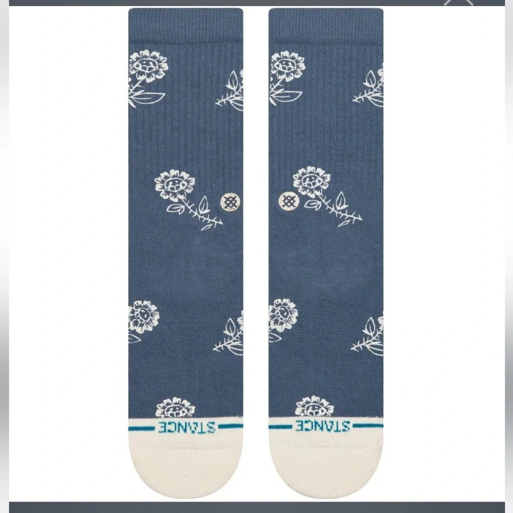 Stance Women's Petite Bloom Blue and White Floral Cotton Crew Socks Size M